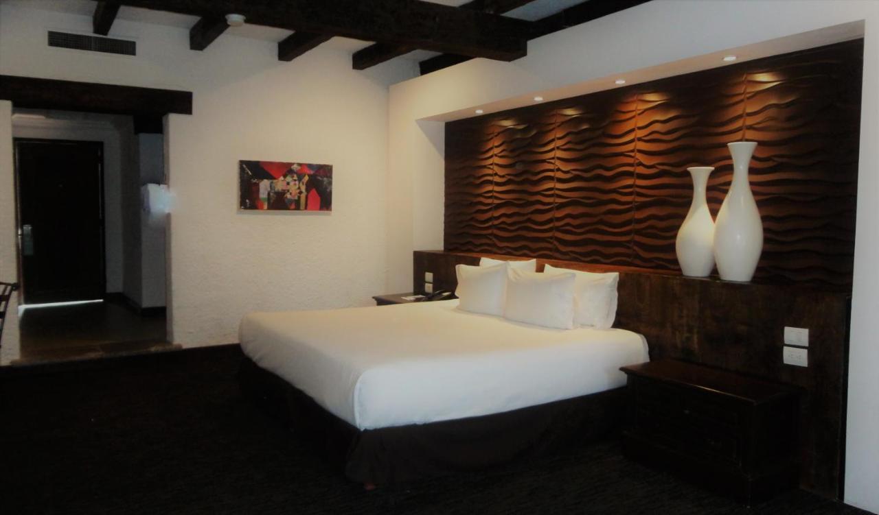 Radisson Hotel Tapatio Guadalajara Tlaquepaque Bagian luar foto