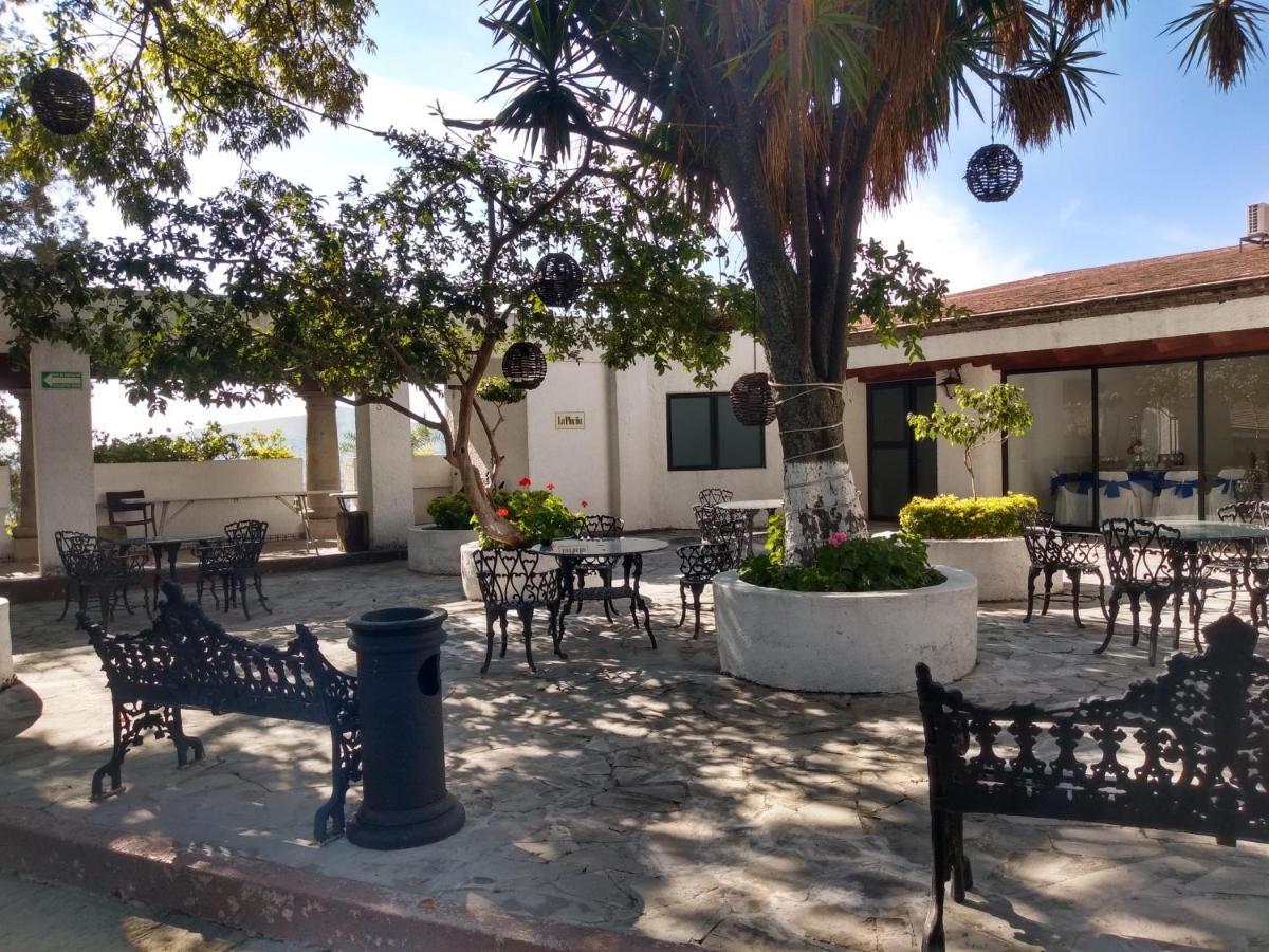 Radisson Hotel Tapatio Guadalajara Tlaquepaque Bagian luar foto