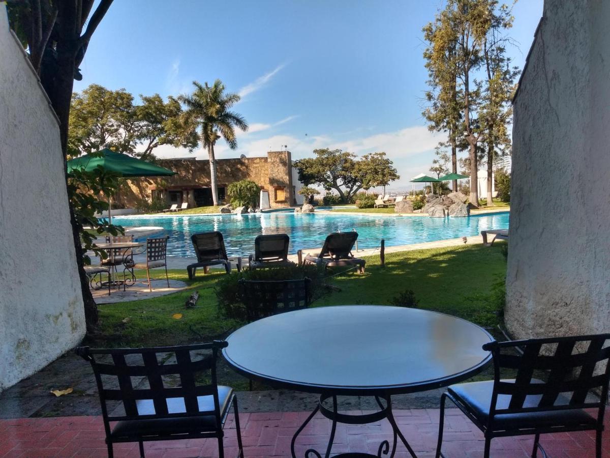 Radisson Hotel Tapatio Guadalajara Tlaquepaque Bagian luar foto